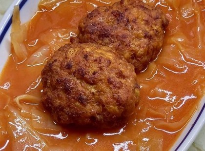 Paradicsomos káposzta fasírttal, így tanította a nagymamám