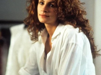 A szépség már nem ugyanaz! A paparazzik lencsevégre kapták a 55 éves Roberts-et egy rózsaszín testszűrőben nyaralás közben!