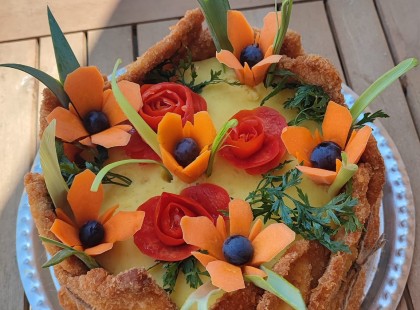 A férfiak igazi tortája! Rántott húsos torta krumplipürével! ????