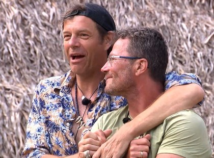 Sajnos itt a vége!Sírva intettek búcsút az Ázsia Expressznek Stohl Andrásék