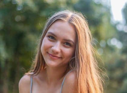 Búcsúlevelet írt lánya osztálytársainak az anyuka, akinek 16 éves gyermekét halálra gázolta a vonat