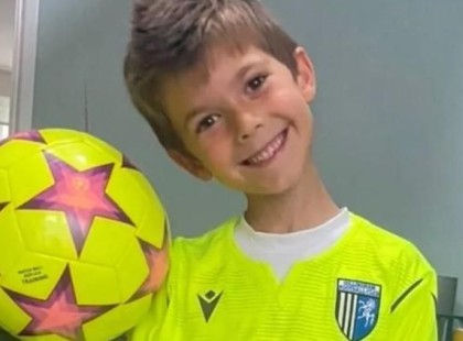 Tragikus: Meccs közben hunyt el a 7 éves kisfiú – Összetört a családja! Részvétünk