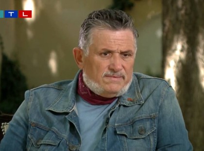 Galambos Lajos egy igazi csodaszép nőt talált !Ilyen gyönyörű nőt még nem láttál! Fiatal, házas és most Lajcsi oldalán: Nézd, mibe vágtak bele együtt!