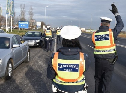 Figyelem!KŐKEMÉNY! Országos razziát indít a rendőrség,méghozzá nem is akár milyet!! Erre mennek rá nagyon