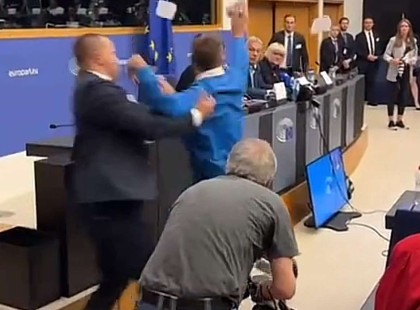 Megtámadták Orbán Viktort