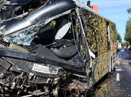 Most kaptuk: szörnyű buszbaleset történt, legalább 12 diák meghalt