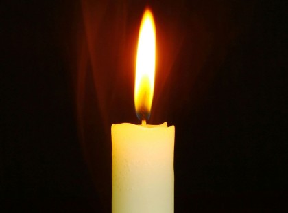 Most érkezett a tragikus hírt: meghalt egy 16 éves diáklány