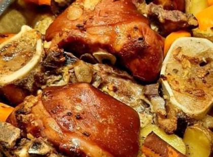 A tökéletes omlós csülök titka! Csülök Pékné módra, ahogy én készítem,, aki megkóstolja azonnal elkéri a receptjét!