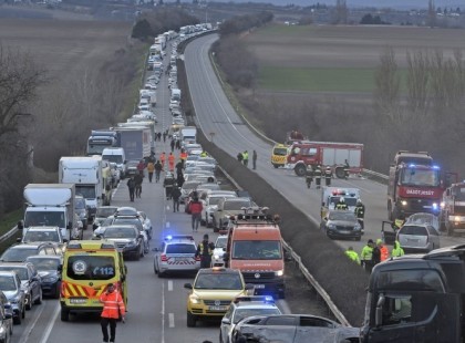 Óriási baleset az autópályán! Közel 10 km-es a torlódás.....,1 óra az átjutási idő.