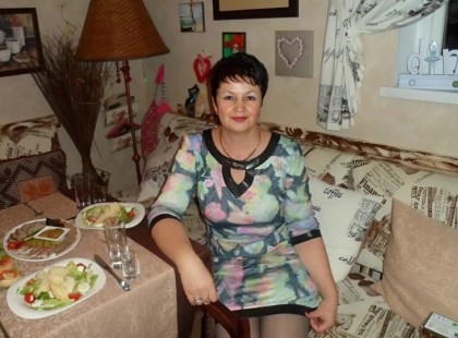 Kivágtam a lakásomból a fiamat, a mennyemet és három unokámat. Pont egy napot adtam nekik, hogy összeszedjék a cuccaikat és elhagyják a lakásomat. És egy cseppet sem bánom ? A rokonok elítélnek, rossz anyának neveznek, de nem érdekel, mit gondolnak mások. Egyszerűen nem bírtam elviselni, amit a házamban csináltak ? Elmondom a történetemet a kommentekben található linken ⬇️⬇️