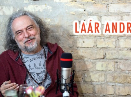 Laár András: „A legsötétebb pszichológiai módszerekkel manipulálják az emberek tudatát”
