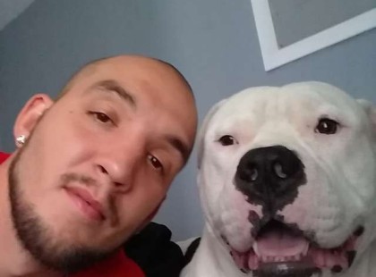 ? „Eladta az autóját, hogy megmentse szeretett kutyáját –??Semmi sem értékesebb és fontosabb, mint egy négylábú barát. Ha tudni szeretnéd, mi történt ezután, nézd meg az első megjegyzést!??