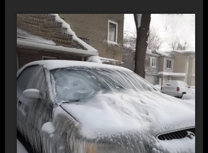 Gyerekek ilyen nincs!!!A SZOMSZÉDOM LEÖNTÖTTE A KOCSIMAT VÍZZEL FAGYOS IDŐBEN, MERT SZERINTE AZ 