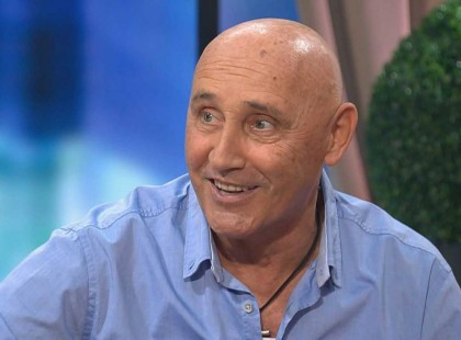 Pataky Attila Orbános pólóban ment a TV2-be – minden Fideszes ezt irigyli tőle