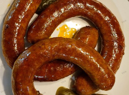 Nyomjon már legyen kedves egy lájkot aki gyerek korától fogyasztja sült kolbászt és még kutya baja nem volt tőle!Figyeld mit írnak róla. Cikk a hozzászólásoknál olvasható >>>