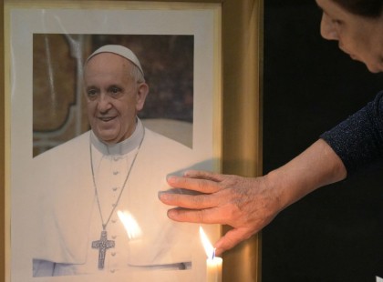 Vatikán elárulta :Ide temetik Ferenc pápát