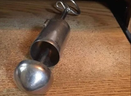 Ez a nagymamám konyhai fiókjában volt – és fogalmunk sem volt, mi ez! ? Amikor megtudtuk, azonnal eldobtuk!