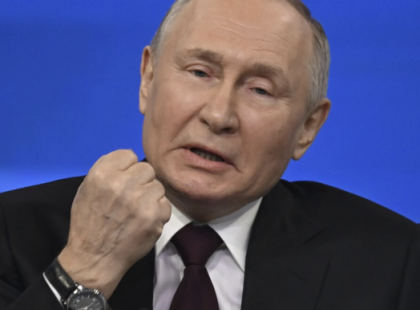 Putyin megfenyegette Macront, Napóleon bukására emlékeztetve őt