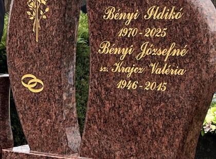 MA Bényi Ildikó sírhelyénél jártunk...a könnyünk kicsordult mikor megláttuk EZT...ez valami leírhatalan látvány. A szívfacsaró képet lent nézheti meg