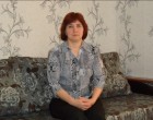 Betöltöttem az 58-at, és most nincs hová hazamennem. Mindez a saját gyerekeim miatt történt! Nem kívánnám ezt a sorsot senkinek – még az ellenségemnek sem... Hiába van a nevemen a lakás – már nem érzem magam otthon benne. Cselédként bánnak velem a saját falai között... Most elmesélem nektek az én szomorú történetemet – talán ti tudtok valami bölcs tanácsot adni... 📖 Olvasd el az első kommentben! 👇👇