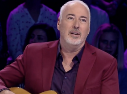 Hajós András egy szerenáddal kért bocsánatot Balázs Kláritól élő adásban