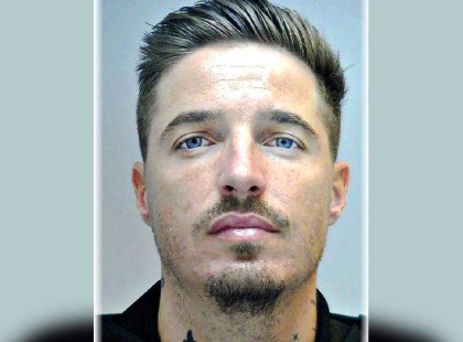 Zalán tűnt el a Dunában, amikor a hajójuk felborult..szonárral, Áronnal és búvárokkal keresik, de nem találják..