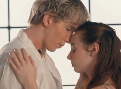 WhisperTon új tánca felrobbantotta az internetet! Ilyen mozdulatokat még nem láttál – a videótól leesik az állad! ???