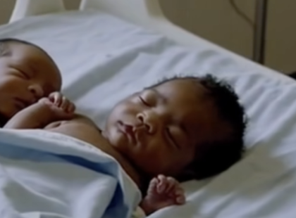 Amikor bementem a kórházba, hogy hazavigyem a feleségemet és az újszülött ikreinket, csak a csecsemőket találtam ott – és egy cetlit.