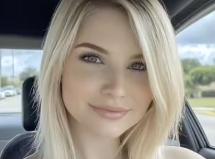 Laci bement a rendelőbe, az orvos – Dr. Nagy Viktor – becsukta mögötte az ajtót.