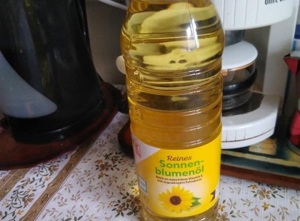 Vettünk Németországban étolajat.. Magyar cég gyártja, itthon 790 forintért adja, kint540-ért.. Mennyire vagyunk átverve?