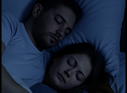 Éjszaka a kutyánk halkan bejött a szobába…