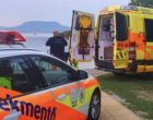 Elhunyt egy fürdőző a Balatonnál