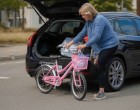 Az anyósom visszavette a biciklit, amit a lányomnak ajándékozott... és nem fogod elhinni, hogy miért 😡🚲