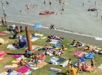 10 napot nyaraltunk a Balatonon, 2 gyermek és 2 felnőtt. Megeszi a kalapját, ha megtudja mennyit költöttünk összesen!