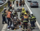 Tragédia az autópályán: egy 44 éves motoros életét vesztette, többen megsérültek! Cikk a hozzászólásoknál >>>