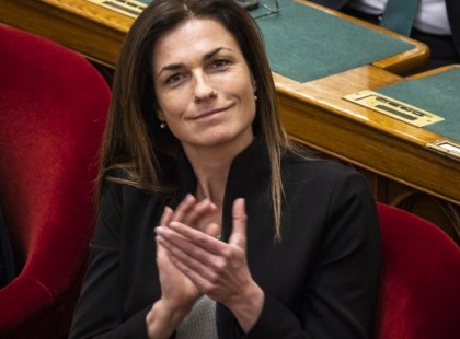 Juditkám.. kis csillagom.. ! Bizony, jár a taps, hiszen nagyon úgy néz ki, bevált a valódi