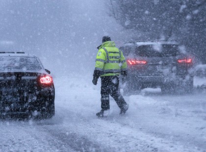 Dobogókő -Tokod-Kaposváron ömlik a hó! Havazik Magyarországon! Már 5 cm hó esett