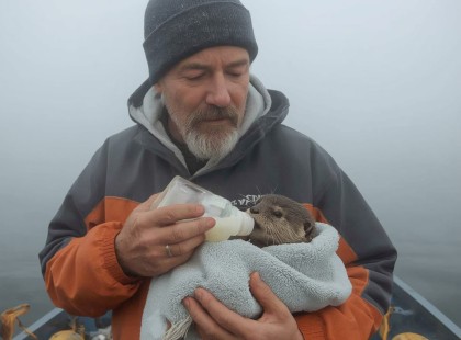A Tisza közepén sírt segítségért – amit ez a halász tett, arra nincsenek szavak