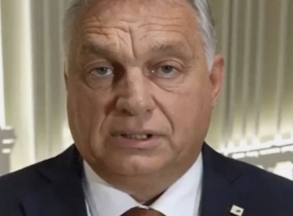 Felszólították a teljes kormányt a lemondásra