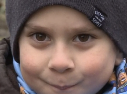 Ő az a budapesti óvodás, hős kisfiú, aki megmentette az anyukája életét