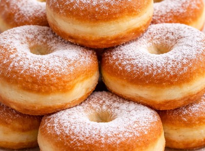 Ez a legjobb fánkrecept! Egy kis fánkot sütöttem a család kérésére, ebben a hidegben jól is esik. Nagyon finom lett, nem szívta meg magát olajjal, a recept a kommentbe