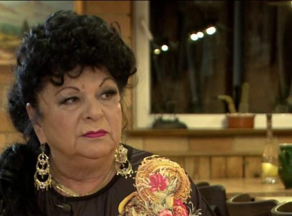 Élet halál között lebeg Bangó Margit. Tina mindenkit arra kér, hogy most...