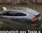 Belehajtott egy Tesla a Berettyó folyóba, nem hiszed el ki volt a sofőr 👇Cikk a hozzászólásoknál!