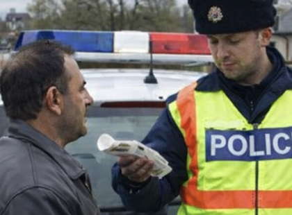 Jön a kötelező bringás jogsi idén: hamarosan minden biciklisnek jogosítványra lehet szüksége!