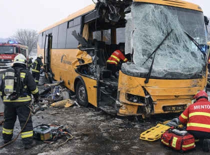 Súlyos buszbaleset történt Zalaegerszegnél, tizenketten megsérültek