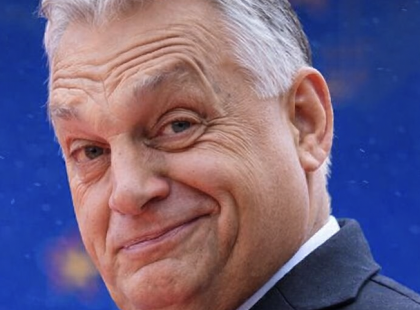 Orbán Viktor aláírta: Ingyen adja a nyugdíjasoknak a kormány Március közepéig!