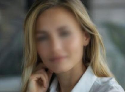 Leszakadt a Komáromi Járási Hivatal tetőszerkezete – egy ember meghalt