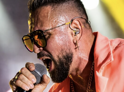 Majka félbeszakította a koncertet – meglepő beszédet mondott Miskolcon