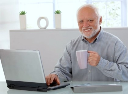 Hogyan lett egy magyar mérnökből internetes legenda