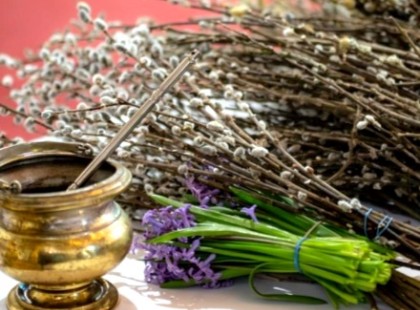 Virágvasárnap – A nagyhét kezdete és a megújulás üzenete